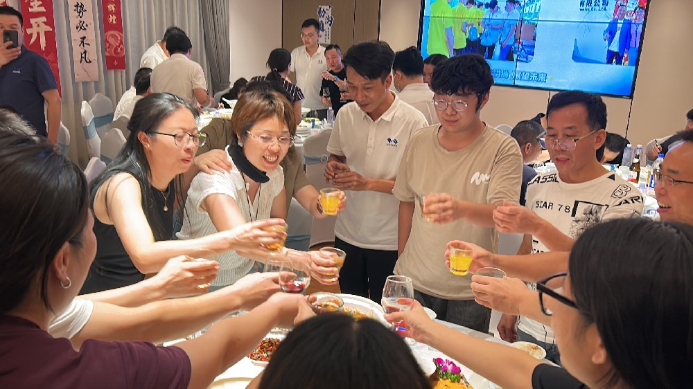 團(tuán)建聚餐2