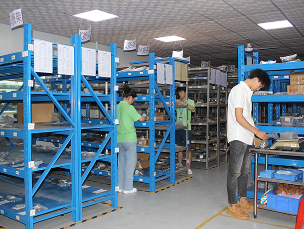零配件倉(cāng)庫(kù)一角